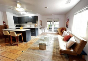 Quaint 1 bedroom Unit with Hottub in Uptown Sedona